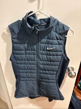 Nike Women's Quilted Running Vest - Slate